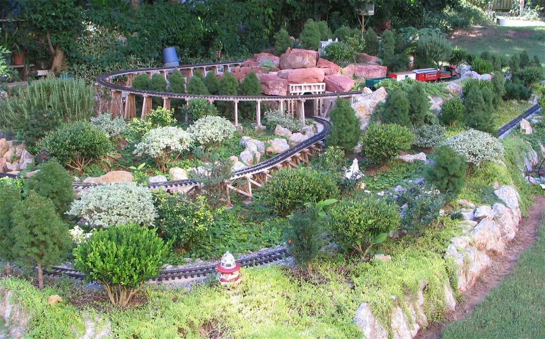 Another overview of Sandflea and Redbud Railway